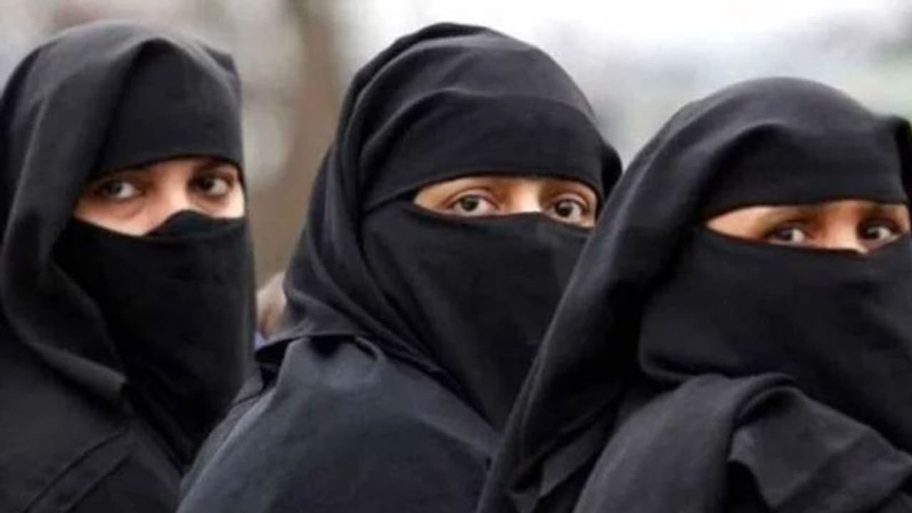 మొదట ప్రేమ, ఆపై వివాహం ఇంకా 24 గంటల్లో విడాకులు.. యూ‌ఏ‌ఈ 2021లో ఈ పెళ్లి రికార్డ్..