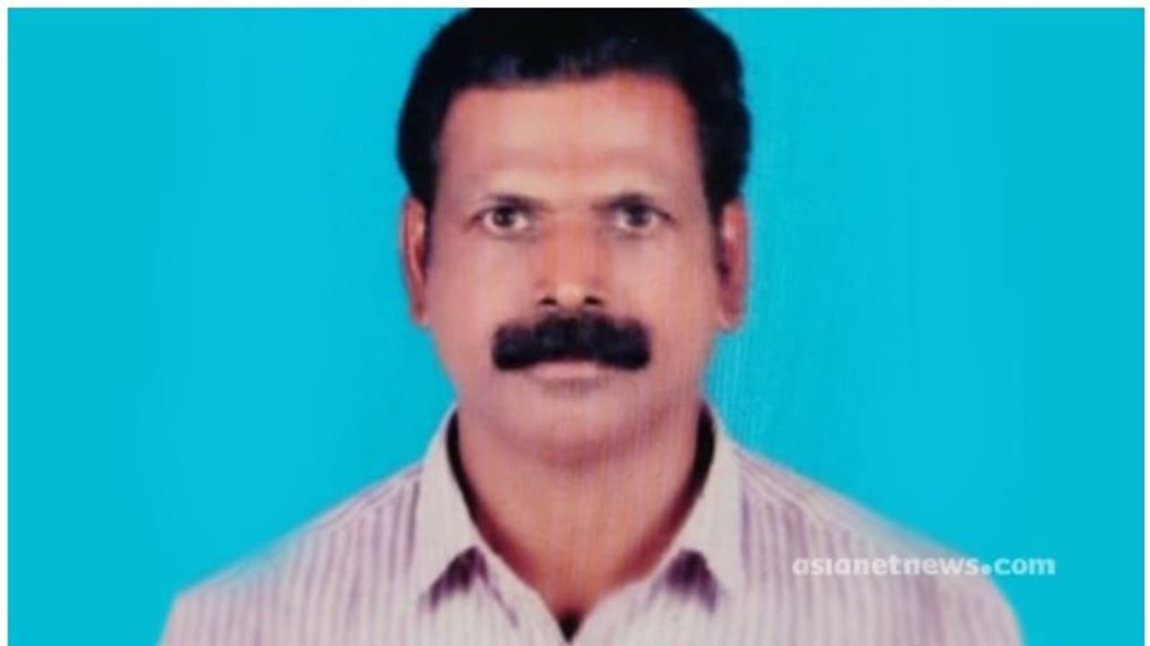 ദുഷിച്ച ഭരണസംവിധാനവും കൈക്കൂലിയും കാരണം ആത്മഹത്യയെന്ന് കുറിപ്പ് ;മത്സ്യത്തൊഴിലാളി ജീവനൊടുക്കി ദുഷിച്ച ഭരണസംവിധാനവും കൈക്കൂലിയും കാരണം ആത്മഹത്യയെന്ന് കുറിപ്പ് ;മത്സ്യത്തൊഴിലാളി ജീവനൊടുക്കി