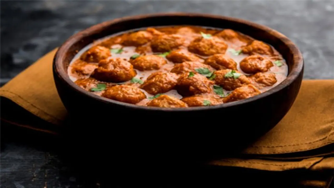 Recipe: चिकन मटन को फेल कर देगी ये सोया चंक्स करी, वेजिटेरियन लोगों की सेहत के लिए है कमाल Recipe: चिकन मटन को फेल कर देगी ये सोया चंक्स करी, वेजिटेरियन लोगों की सेहत के लिए है कमाल