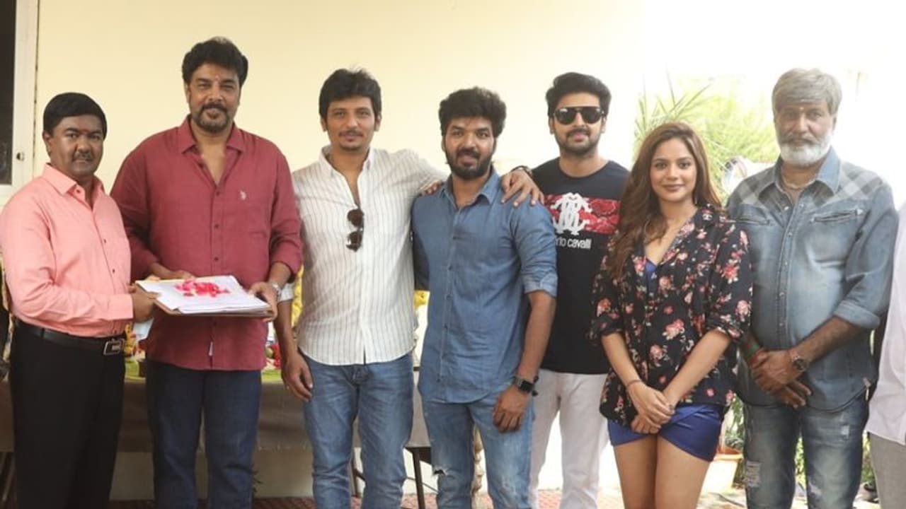 மூன்று நாயகர்களை வைத்து இயக்கும் சுந்தர் சி.. பிக்பாஸ் பிரபலம் தான் ஹீரோயினியாம்... மூன்று நாயகர்களை வைத்து இயக்கும் சுந்தர் சி.. பிக்பாஸ் பிரபலம் தான் ஹீரோயினியாம்...