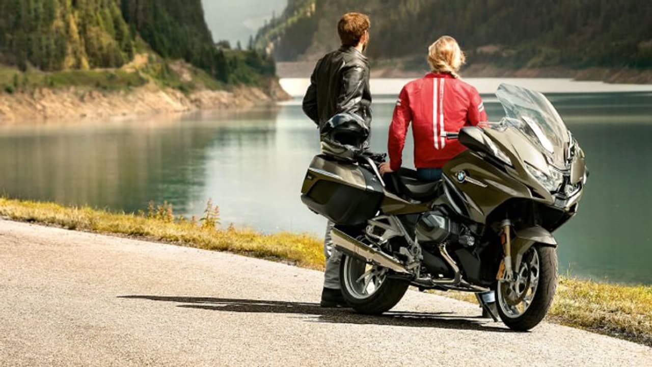 BMW R 1250 RT: மே மாதம் வெளியாகும் புதிய R 1250 RT இப்போவே முன்பதிவை துவங்கிய பி.எம்.டபிள்.யூ. BMW R 1250 RT: மே மாதம் வெளியாகும் புதிய R 1250 RT இப்போவே முன்பதிவை துவங்கிய பி.எம்.டபிள்.யூ.