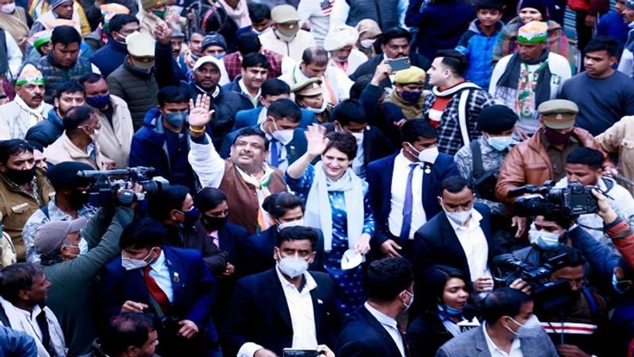 यूपी चुनाव : प्रियंका गांधी बोलीं राजनीति में चर्बी और गर्मी की नहीं, विकास की भाषा बोलनी चाहिए यूपी चुनाव : प्रियंका गांधी बोलीं राजनीति में चर्बी और गर्मी की नहीं, विकास की भाषा बोलनी चाहिए