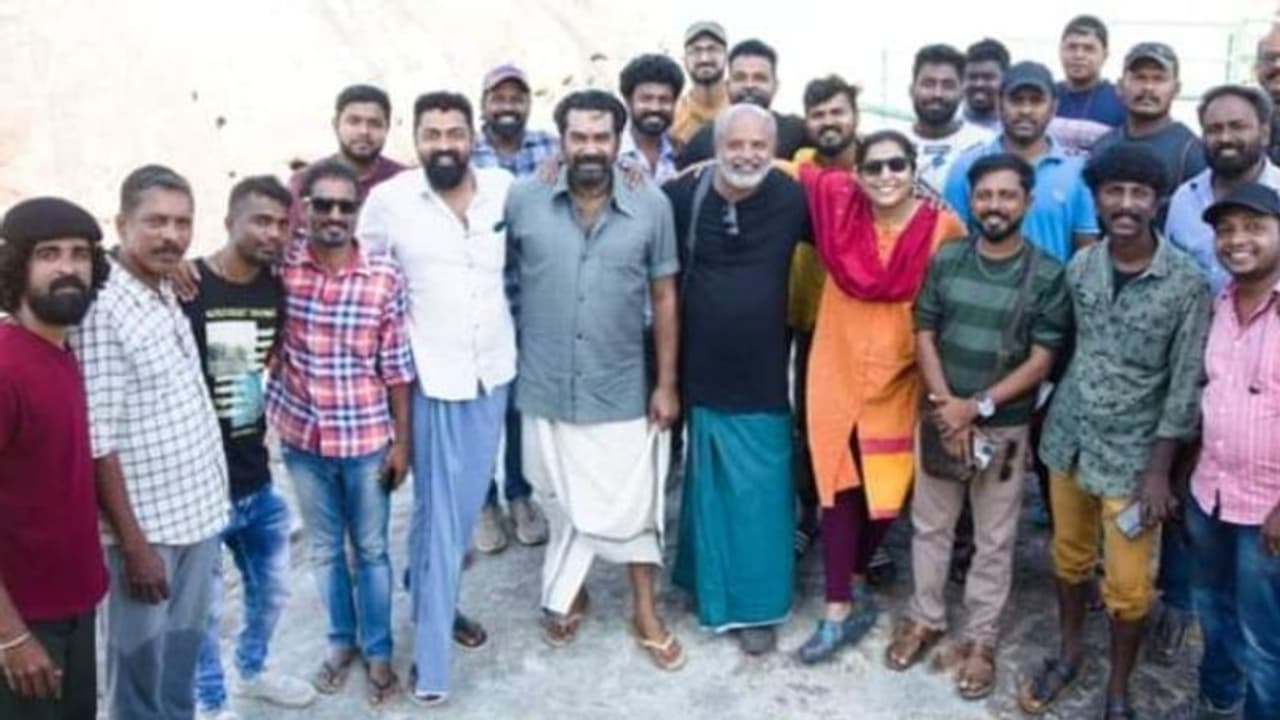 ബിജു മേനോന്റെ നായികയായി പത്മപ്രിയ; 'ഒരു തെക്കന് തല്ലു കേസ്' പൂർത്തിയായി ബിജു മേനോന്റെ നായികയായി പത്മപ്രിയ; 'ഒരു തെക്കന് തല്ലു കേസ്' പൂർത്തിയായി