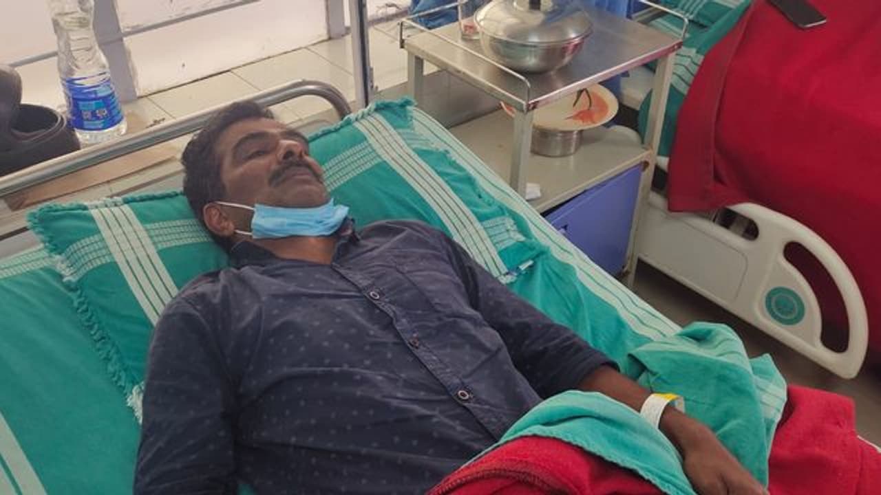 പാട്ടിന്റെ ശബ്ദം കുറയ്ക്കാൻ ആവശ്യപ്പെട്ടു, രാത്രിയിലെത്തി പ്രസ് ഉടമയെ ക്രൂരമായി മർദ്ദിച്ച് ഓട്ടോ ഡ്രൈവർ പാട്ടിന്റെ ശബ്ദം കുറയ്ക്കാൻ ആവശ്യപ്പെട്ടു, രാത്രിയിലെത്തി പ്രസ് ഉടമയെ ക്രൂരമായി മർദ്ദിച്ച് ഓട്ടോ ഡ്രൈവർ