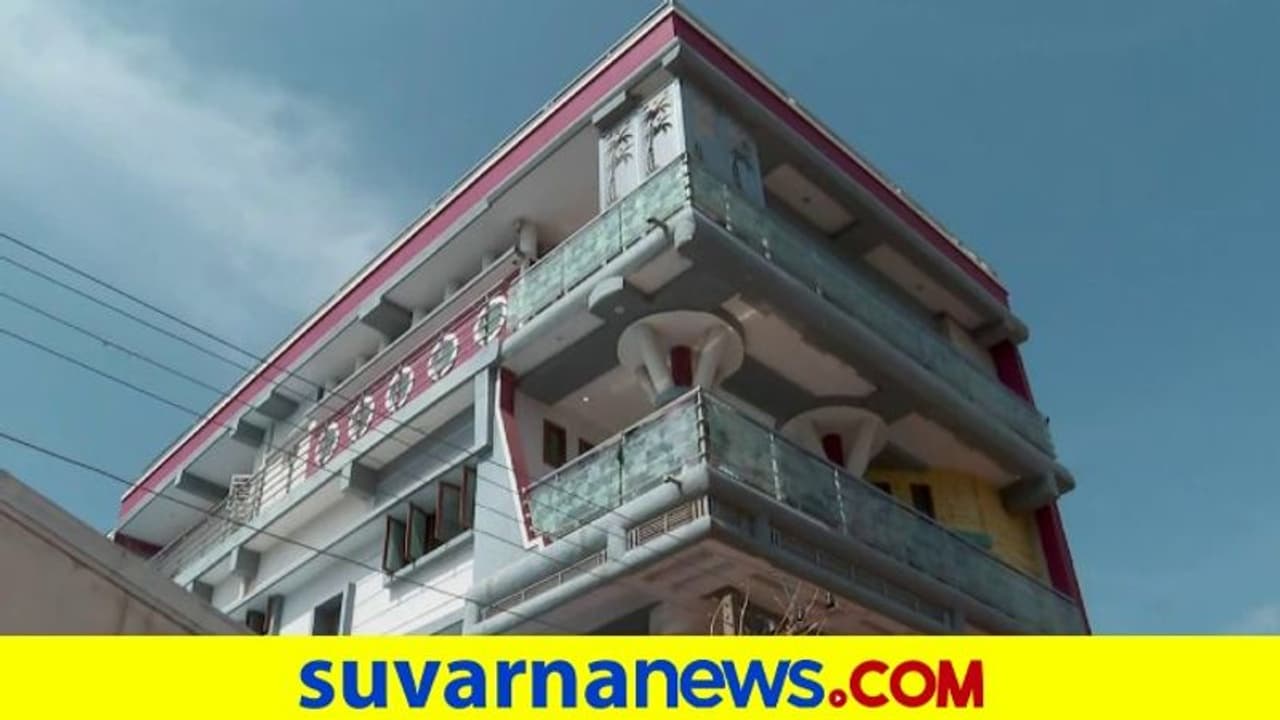 Byadarahalli Family Suicide: ಐವರು ಆತ್ಮಹತ್ಯೆಗೆ ಶರಣಾದ ಮನೆಯಲ್ಲಿ ಅಮಾವಾಸ್ಯೆ ರಾತ್ರಿ ಬೆಳಕು: ಬೆಚ್ಚಿಬಿದ್ದ ಜನ! Byadarahalli Family Suicide: ಐವರು ಆತ್ಮಹತ್ಯೆಗೆ ಶರಣಾದ ಮನೆಯಲ್ಲಿ ಅಮಾವಾಸ್ಯೆ ರಾತ್ರಿ ಬೆಳಕು: ಬೆಚ್ಚಿಬಿದ್ದ ಜನ!