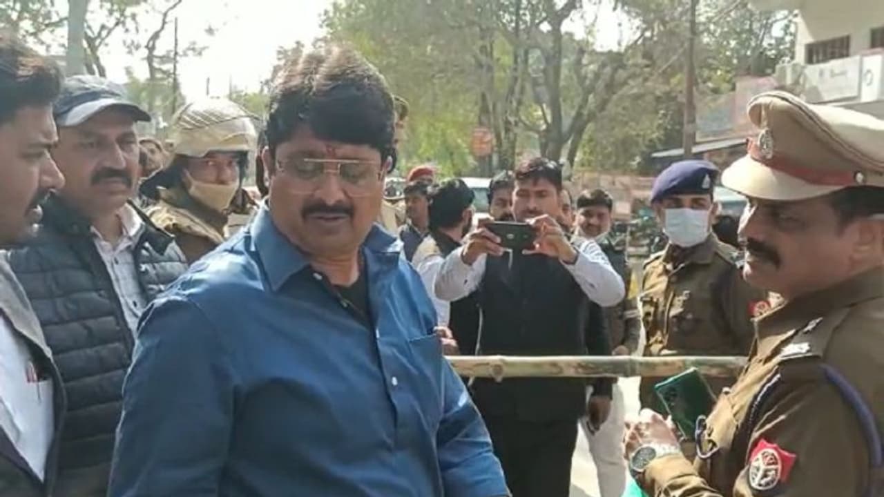 रघुराज प्रताप सिंह राजा भैया ने यूपी चुनाव के लिए प्रतापगढ़ में किया नामांकन दाखिल, जीत को लेकर कही ये बातें