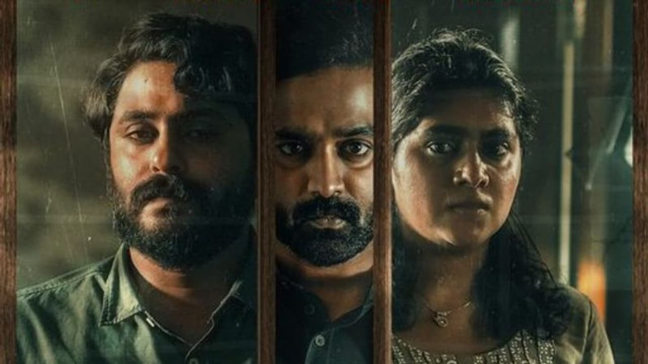 Jis Joy Movie: ആസിഫ് അലിയും പെപ്പെയും ഒന്നിക്കുന്നു; ജിസ് ജോയ് ചിത്രത്തിന്റെ ടൈറ്റില് പോസ്റ്റര് Jis Joy Movie: ആസിഫ് അലിയും പെപ്പെയും ഒന്നിക്കുന്നു; ജിസ് ജോയ് ചിത്രത്തിന്റെ ടൈറ്റില് പോസ്റ്റര്