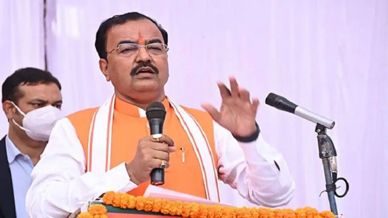 यूपी चुनाव: डिप्टी सीएम ने कांग्रेस समेत अन्य पार्टियों पर कसा तंज, बोले 'राहुल को है सही इलाज की ज़रूरत' यूपी चुनाव: डिप्टी सीएम ने कांग्रेस समेत अन्य पार्टियों पर कसा तंज, बोले 'राहुल को है सही इलाज की ज़रूरत'