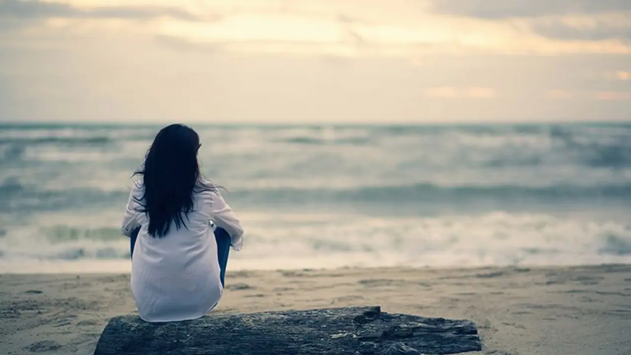 loneliness And Heart Attack : ഏകാന്തതയും ഹൃദയാഘാതവും തമ്മിലുള്ള ബന്ധം? പഠനം പറയുന്നു loneliness And Heart Attack : ഏകാന്തതയും ഹൃദയാഘാതവും തമ്മിലുള്ള ബന്ധം? പഠനം പറയുന്നു