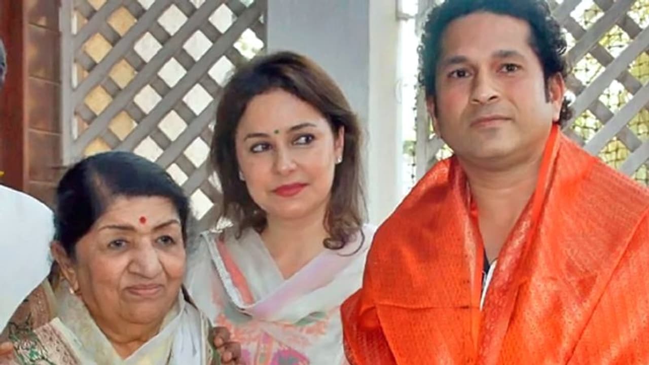 इस क्रिकेटर की बहुत बड़ी फैन रहीं Lata Mangeshkar, लार्ड्स क्रिकेट ग्राउंड में हमेशा बुक रहती थी सीट इस क्रिकेटर की बहुत बड़ी फैन रहीं Lata Mangeshkar, लार्ड्स क्रिकेट ग्राउंड में हमेशा बुक रहती थी सीट