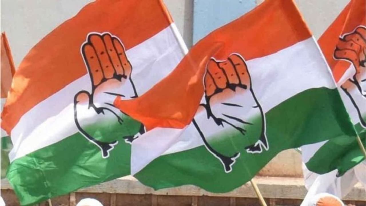 यूपी चुनाव से पहले कांग्रेस ने चौथे चरण के लिए जारी की स्टार प्रचारकों की सूची, चरणजीत सिंह को किया शामिल