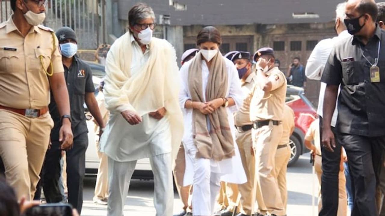 কেন লতা মঙ্গেশকরের শেষকৃত্যে হাজির হলেন না অমিতাভ বচ্চন, প্রকাশ্যে এল আসল কারণ কেন লতা মঙ্গেশকরের শেষকৃত্যে হাজির হলেন না অমিতাভ বচ্চন, প্রকাশ্যে এল আসল কারণ