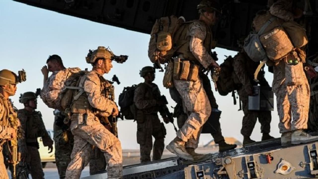 Ukraine Crisis: पोलैंड पहुंचे 1700 अमेरिकी सैनिक, पूर्वी दक्षिणी हिस्से में होंगे तैनात