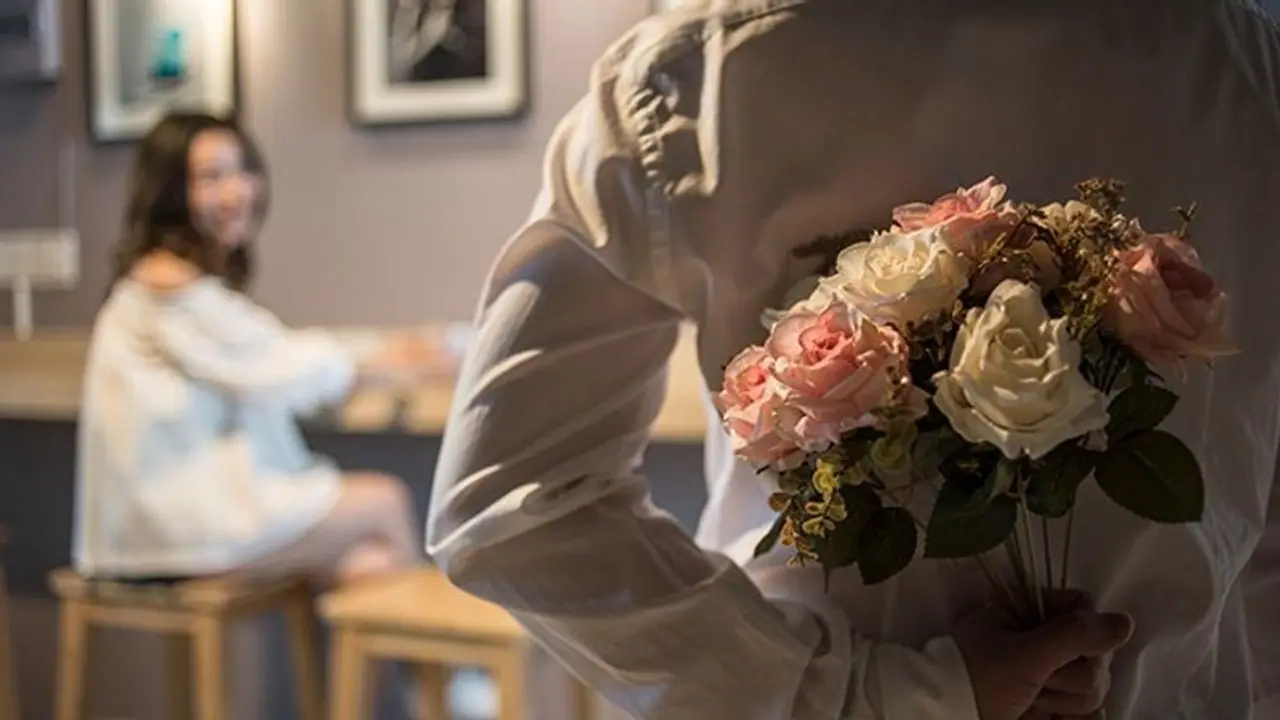 Valentine's Week 2024: Rose Day, Kiss Day, Chocolate Day, Teddy Day to Propose Day; know about all 7 days Valentine's Week 2024: Rose Day, Kiss Day, Chocolate Day, Teddy Day to Propose Day; know about all 7 days