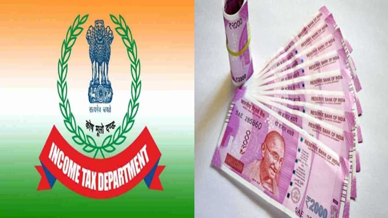 यूपी चुनाव के बीच शासन हुआ सख्त, मांगा अफसरों और कर्मचारियों की आमदनी का ब्योरा यूपी चुनाव के बीच शासन हुआ सख्त, मांगा अफसरों और कर्मचारियों की आमदनी का ब्योरा