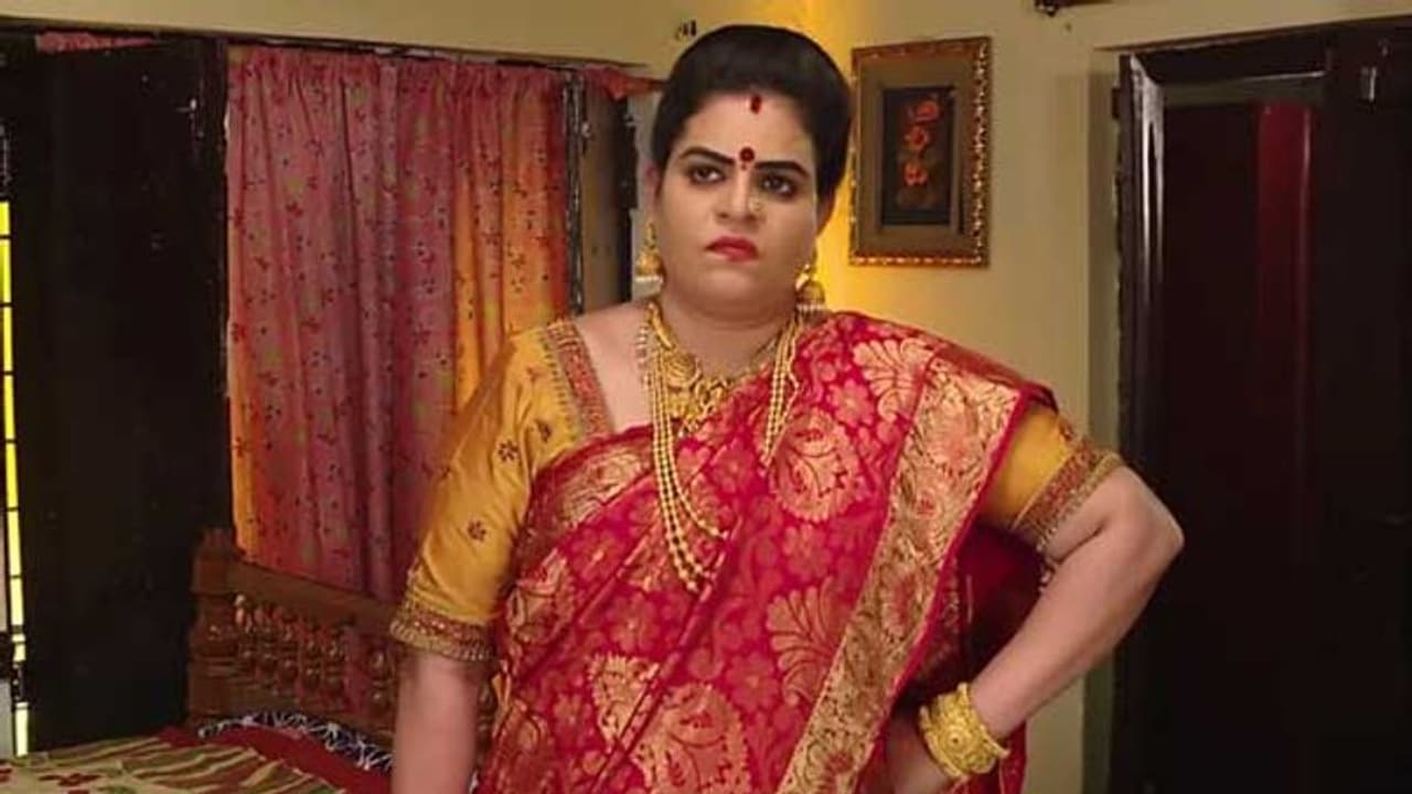 ఛైల్డ్ వేల్పేర్ అధికారుల విచారణకు హాజరైన కరాటే కళ్యాణి ఛైల్డ్ వేల్పేర్ అధికారుల విచారణకు హాజరైన కరాటే కళ్యాణి