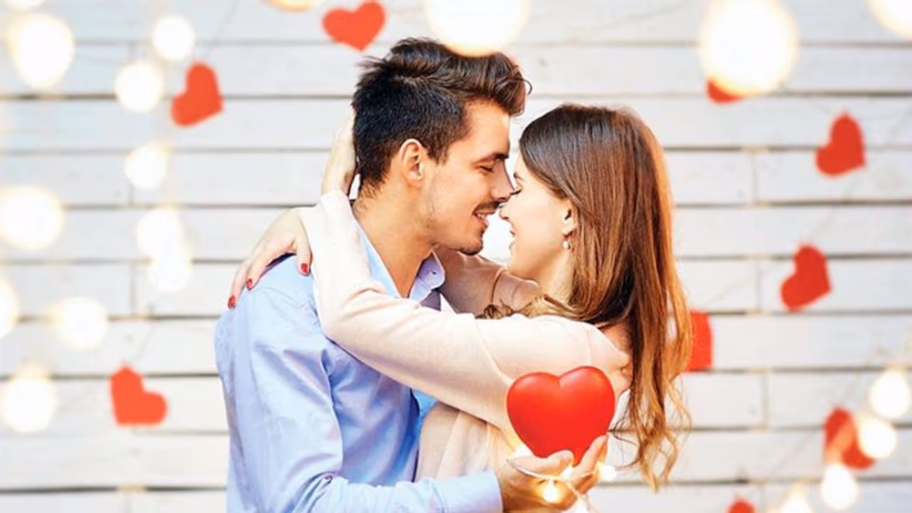 জীবনে কখনও হবে না প্রেমের অভাব, জ্যোতিষ মতে মেনে চলুন এই নিয়মগুলি জীবনে কখনও হবে না প্রেমের অভাব, জ্যোতিষ মতে মেনে চলুন এই নিয়মগুলি