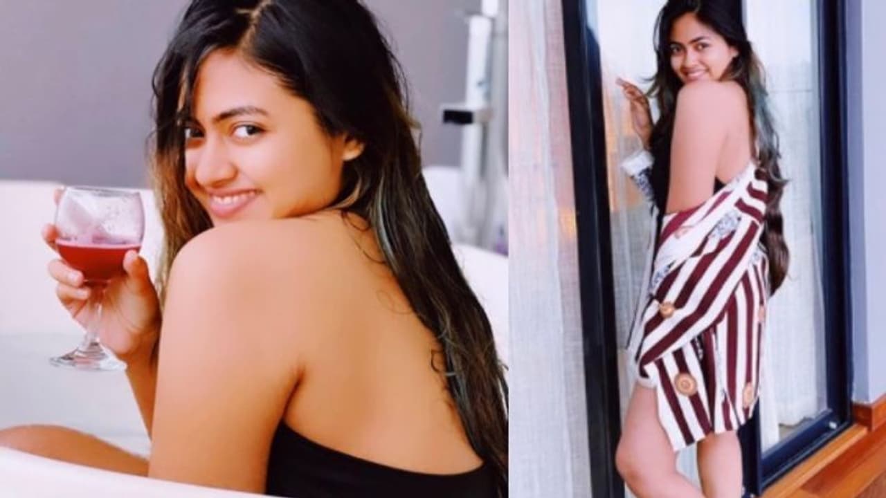 Shaalin Zoya : ഗ്ലാമറസ് ലുക്കിൽ ശാലിൻ സോയ; ശ്രദ്ധനേടി ചിത്രങ്ങൾ Shaalin Zoya : ഗ്ലാമറസ് ലുക്കിൽ ശാലിൻ സോയ; ശ്രദ്ധനേടി ചിത്രങ്ങൾ