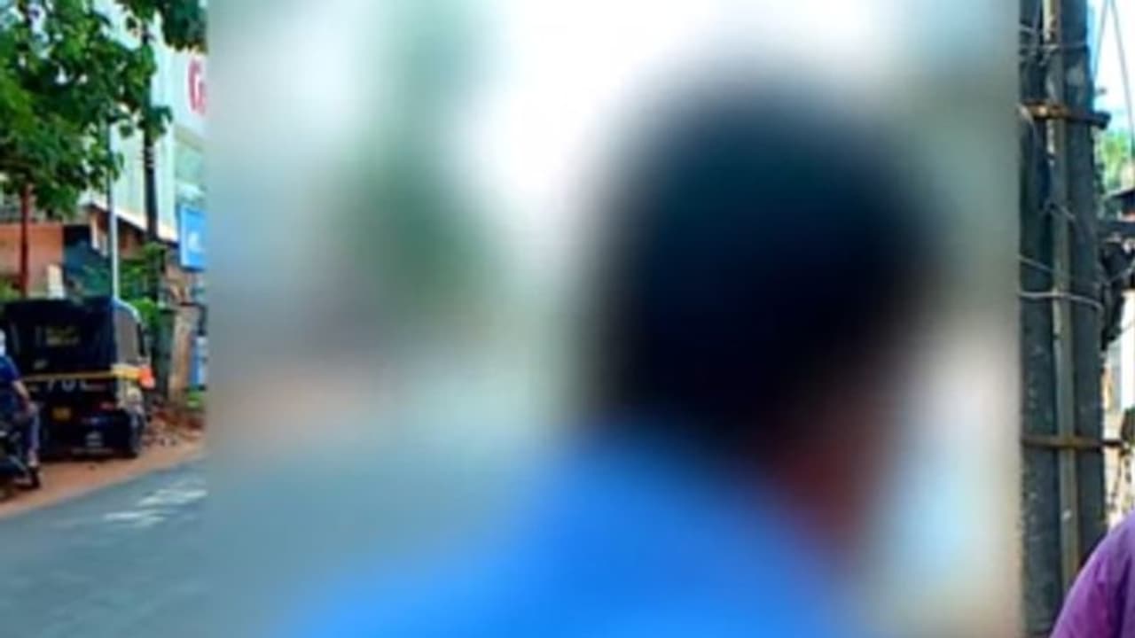 പന്ത്രണ്ടുകാരിയെ പീഡിപ്പിച്ചെന്ന പരാതി പൊലീസ് അട്ടിമറിച്ചെന്ന ആരോപണം പന്ത്രണ്ടുകാരിയെ പീഡിപ്പിച്ചെന്ന പരാതി പൊലീസ് അട്ടിമറിച്ചെന്ന ആരോപണം