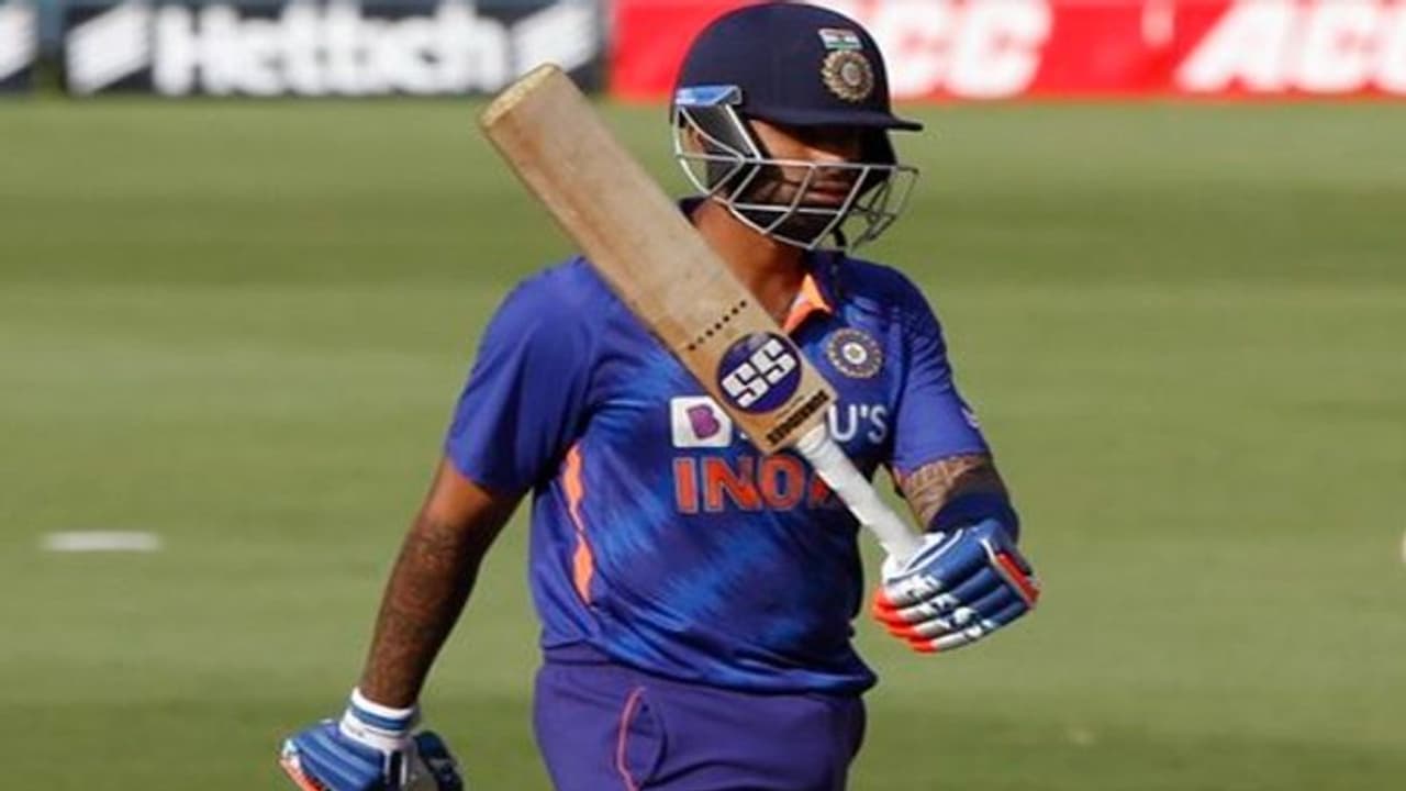 India vs West Indies: சூர்யகுமார் யாதவ் பொறுப்பான அரைசதம்..! வெஸ்ட் இண்டீஸுக்கு எளிய இலக்கை நிர்ணயித்த இந்தியா India vs West Indies: சூர்யகுமார் யாதவ் பொறுப்பான அரைசதம்..! வெஸ்ட் இண்டீஸுக்கு எளிய இலக்கை நிர்ணயித்த இந்தியா