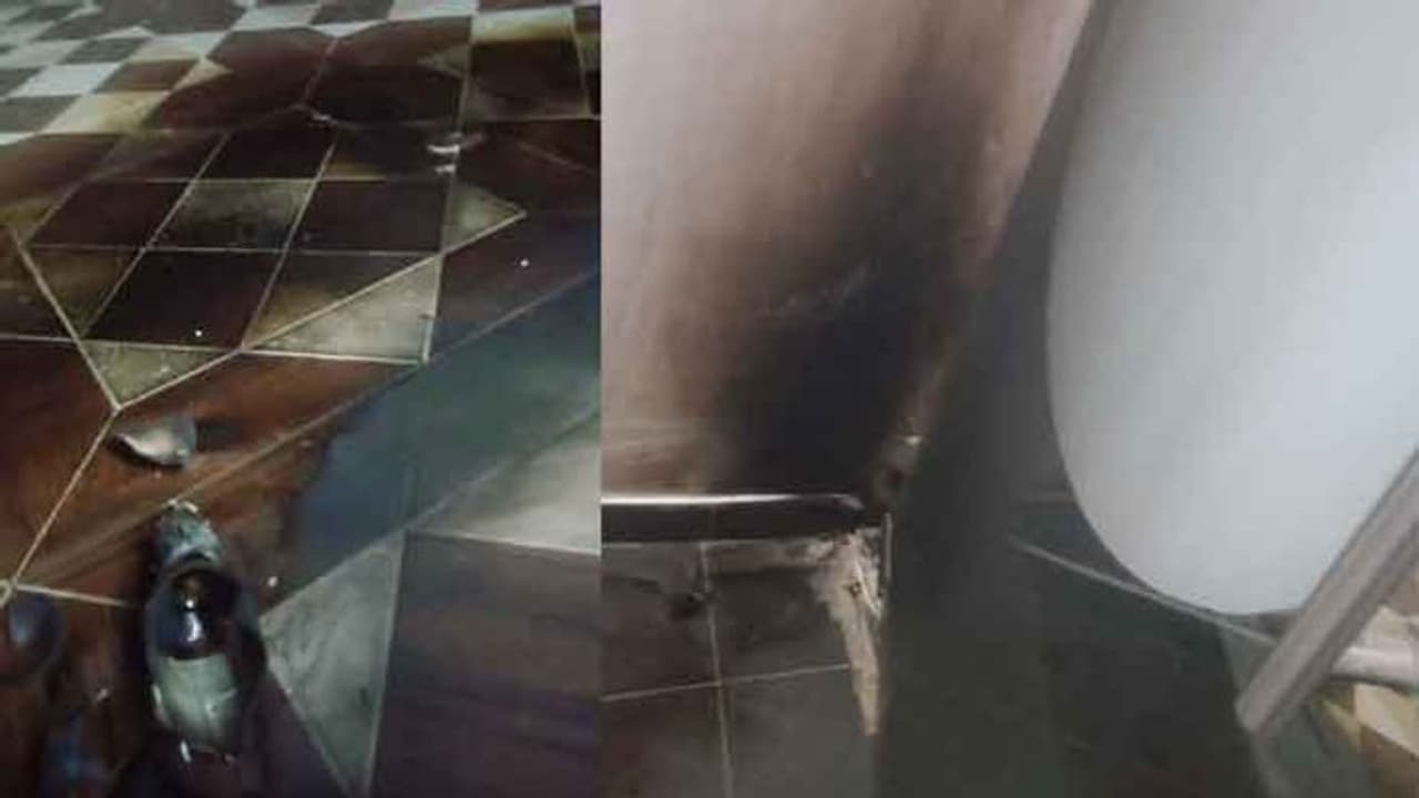 Petrol Bomb: சென்னையில் பாஜக தலைமை அலுவலகம் மீது பெட்ரோல் குண்டு வீச்சு.. பதற்றம்.. போலீஸ் குவிப்பு..! Petrol Bomb: சென்னையில் பாஜக தலைமை அலுவலகம் மீது பெட்ரோல் குண்டு வீச்சு.. பதற்றம்.. போலீஸ் குவிப்பு..!