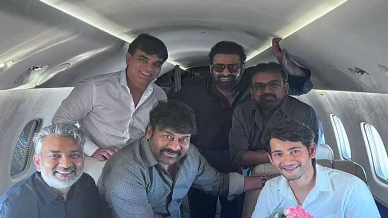 ఏపీ సీఎం జగన్తో సినీ ప్రముఖుల భేటీ: చిరంజీవి నేతృత్వంలో బృందం ఏపీ సీఎం జగన్తో సినీ ప్రముఖుల భేటీ: చిరంజీవి నేతృత్వంలో బృందం