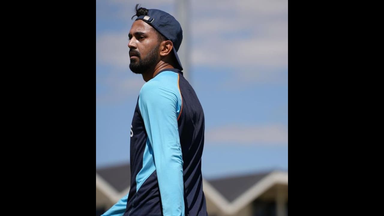 കെ എല് രാഹുല് മൈതാനത്ത് മടങ്ങിയെത്താന് ആഴ്ചകളെടുക്കും; ഏഷ്യാകപ്പ് നഷ്ടമാകുമെന്നും റിപ്പോർട്ട് കെ എല് രാഹുല് മൈതാനത്ത് മടങ്ങിയെത്താന് ആഴ്ചകളെടുക്കും; ഏഷ്യാകപ്പ് നഷ്ടമാകുമെന്നും റിപ്പോർട്ട്