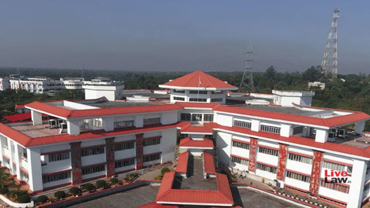 विवाहित बेटियों को अनुकंपा नियुक्ति योजना से बाहर करना असंवैधानिक : त्रिपुरा हाईकोर्ट का फैसला विवाहित बेटियों को अनुकंपा नियुक्ति योजना से बाहर करना असंवैधानिक : त्रिपुरा हाईकोर्ट का फैसला