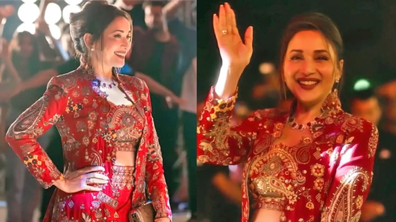 Madhuri Dixit की वेब सीरीज The Fame Game का ट्रेलर रिलीज, बेटी, पत्नी और मां के रोल में खूबसूरत लगी एक्ट्रेस Madhuri Dixit की वेब सीरीज The Fame Game का ट्रेलर रिलीज, बेटी, पत्नी और मां के रोल में खूबसूरत लगी एक्ट्रेस