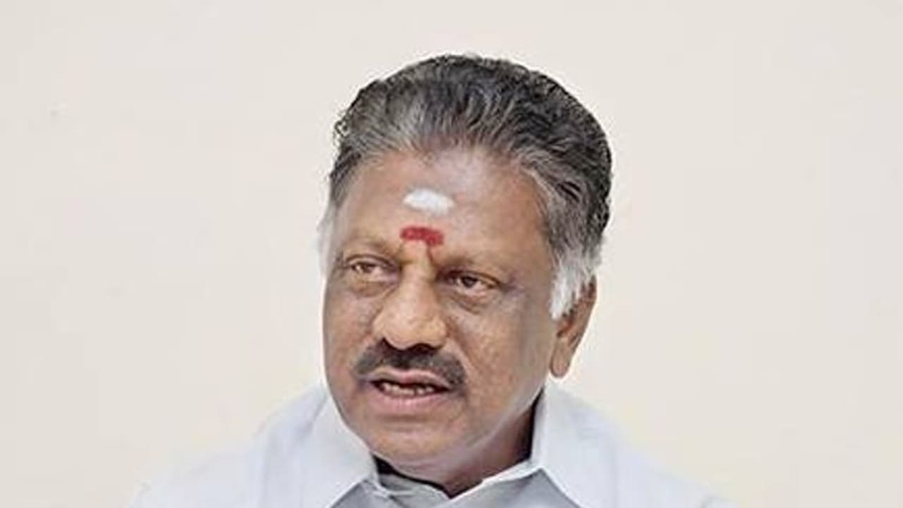 பொங்கல் பரிசு தொகுப்பு தரமில்லாதது என நிரூபணம்… ஸ்டாலின் ராஜினாமா செய்ய தயாரா? ஓ.பன்னீர்செல்வம் கேள்வி!!