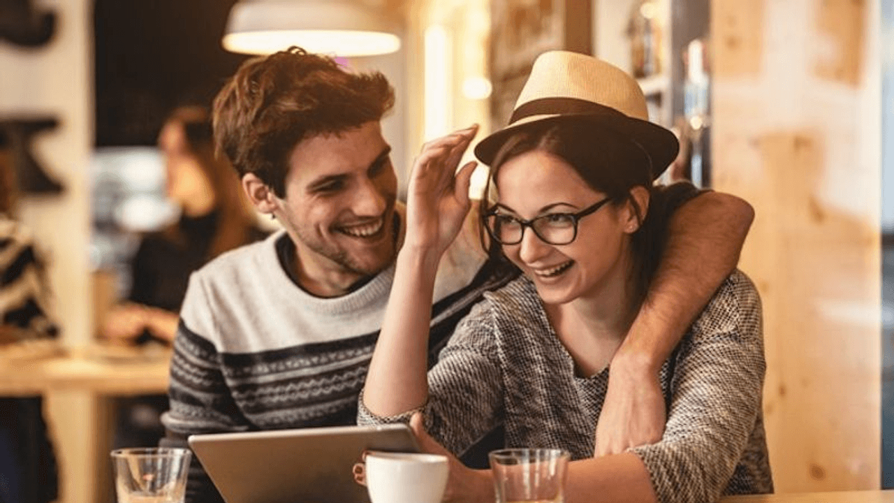 বয়ফ্রেন্ড বা স্বামীর জন্য রোমান্টিক নাম বেছে নিন, সম্পর্কে ফিরবে ম্যাজিক, রইল কিউট নামের তালিকা 