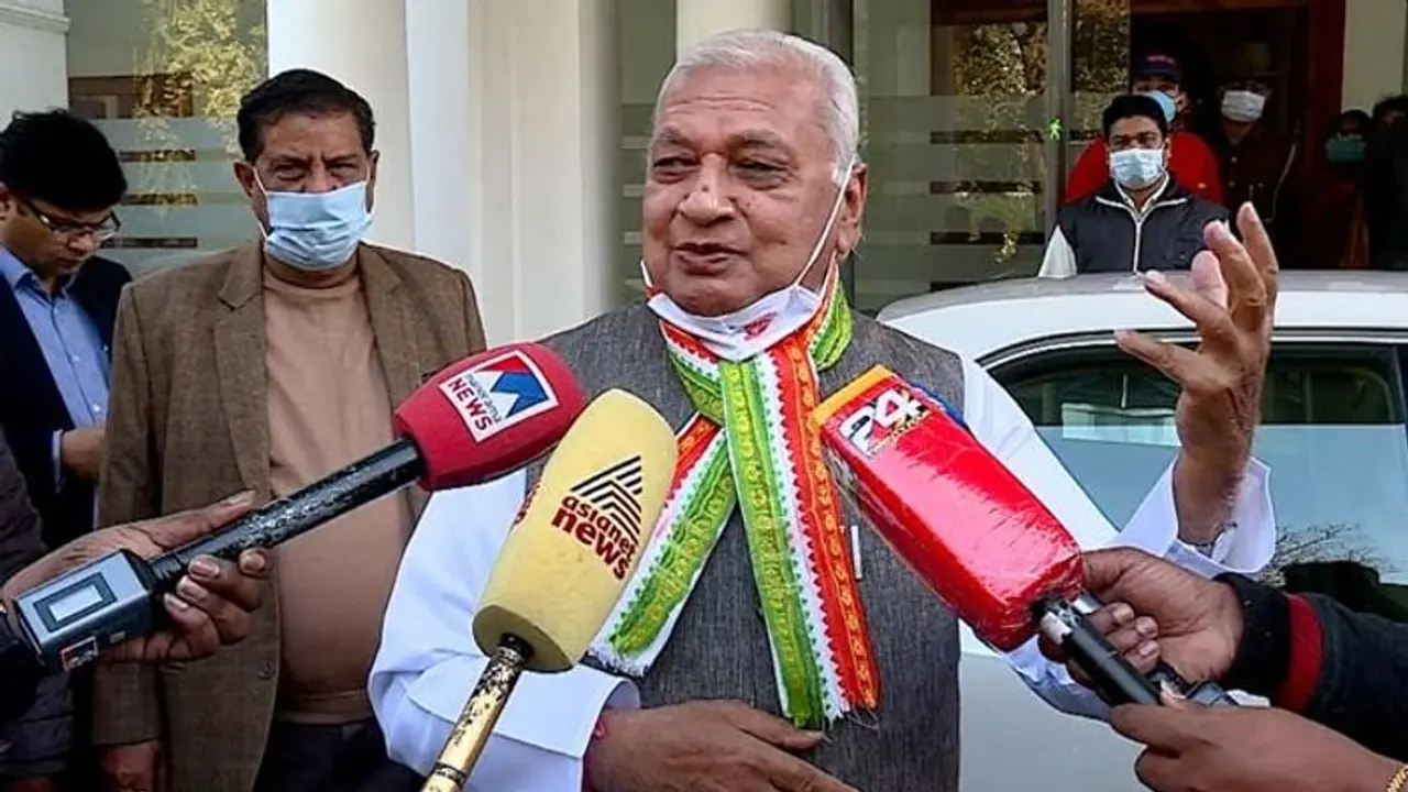 കെ റെയിൽ : ഭരണഘടനാ വിരുദ്ധമായെന്തെങ്കിലും കണ്ടാൽ ഇടപെടും, നിലപാടറിയിച്ച് ഗവർണർ കെ റെയിൽ : ഭരണഘടനാ വിരുദ്ധമായെന്തെങ്കിലും കണ്ടാൽ ഇടപെടും, നിലപാടറിയിച്ച് ഗവർണർ