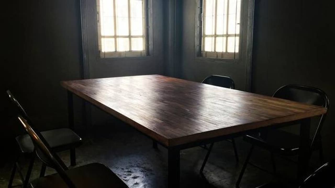 Marinella Beretta : സ്വീകരണമുറിയിൽ കസേരയിലിരിക്കുന്ന നിലയിൽ വൃദ്ധയുടെ മൃതദേഹം, മരിച്ചത് രണ്ടുവർഷം മുമ്പ് Marinella Beretta : സ്വീകരണമുറിയിൽ കസേരയിലിരിക്കുന്ന നിലയിൽ വൃദ്ധയുടെ മൃതദേഹം, മരിച്ചത് രണ്ടുവർഷം മുമ്പ്