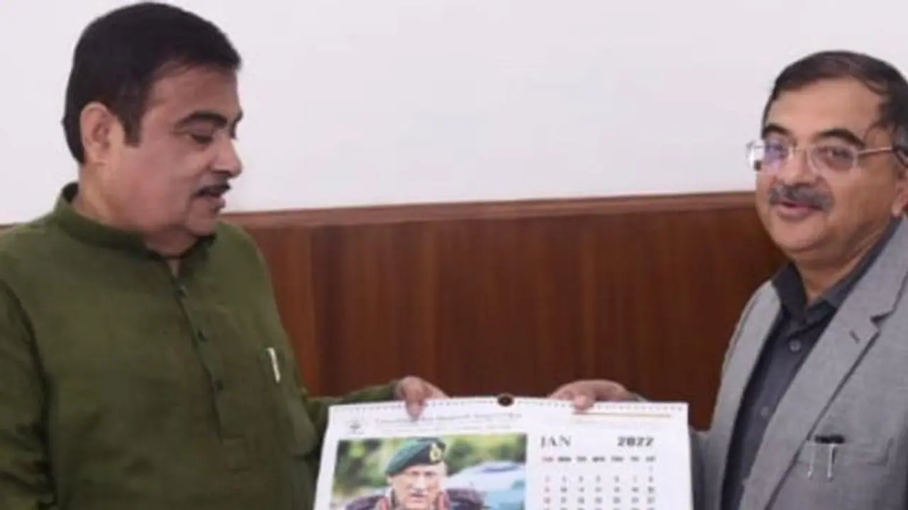 Martyrs Calendar ಬಿಪಿನ್ ರಾವತ್ ಸ್ಮರಣಾರ್ಥ ವಿಶೇಷ ಹುತಾತ್ಮ ಕ್ಯಾಲೆಂಡರ್ ಬಿಡುಗಡೆ ಮಾಡಿದ ಗಡ್ಕರಿ!