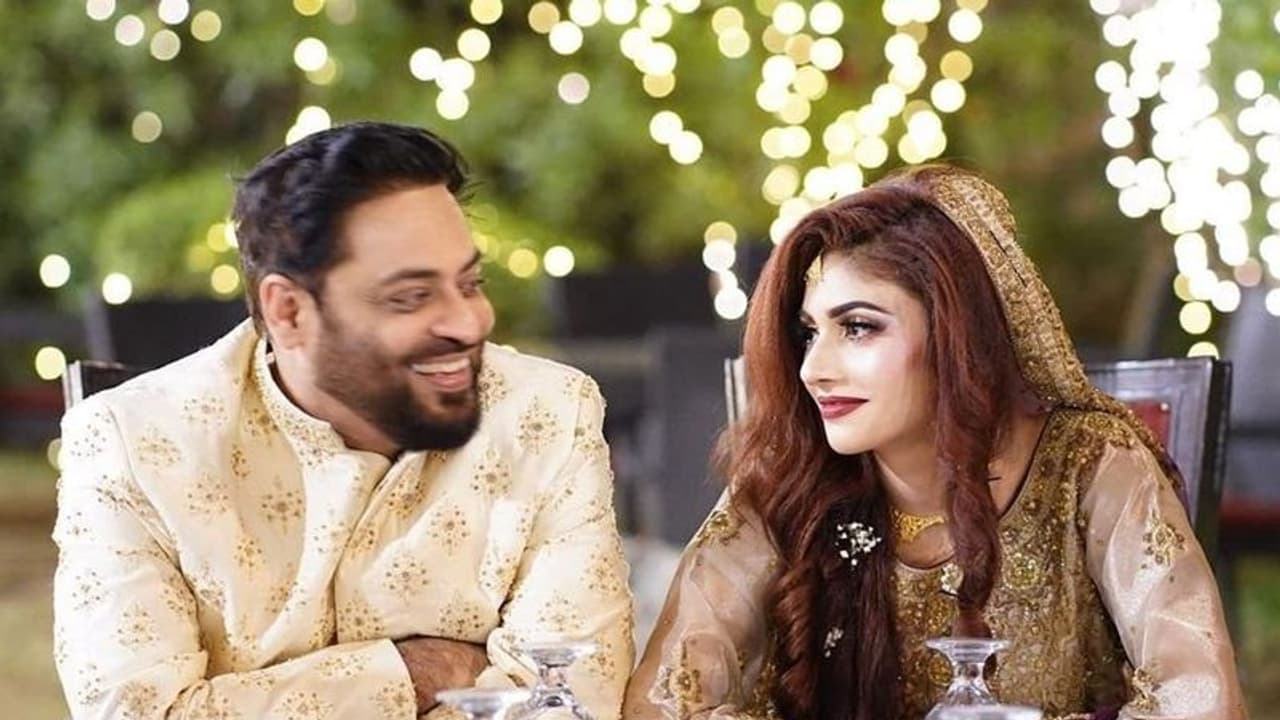 ১৮ র সুন্দরীকে বিয়ে করে সোশ্যাল মিডিয়ায় ট্রোল্ড পাক রাজনীতিবিদ আমির লিয়াকত