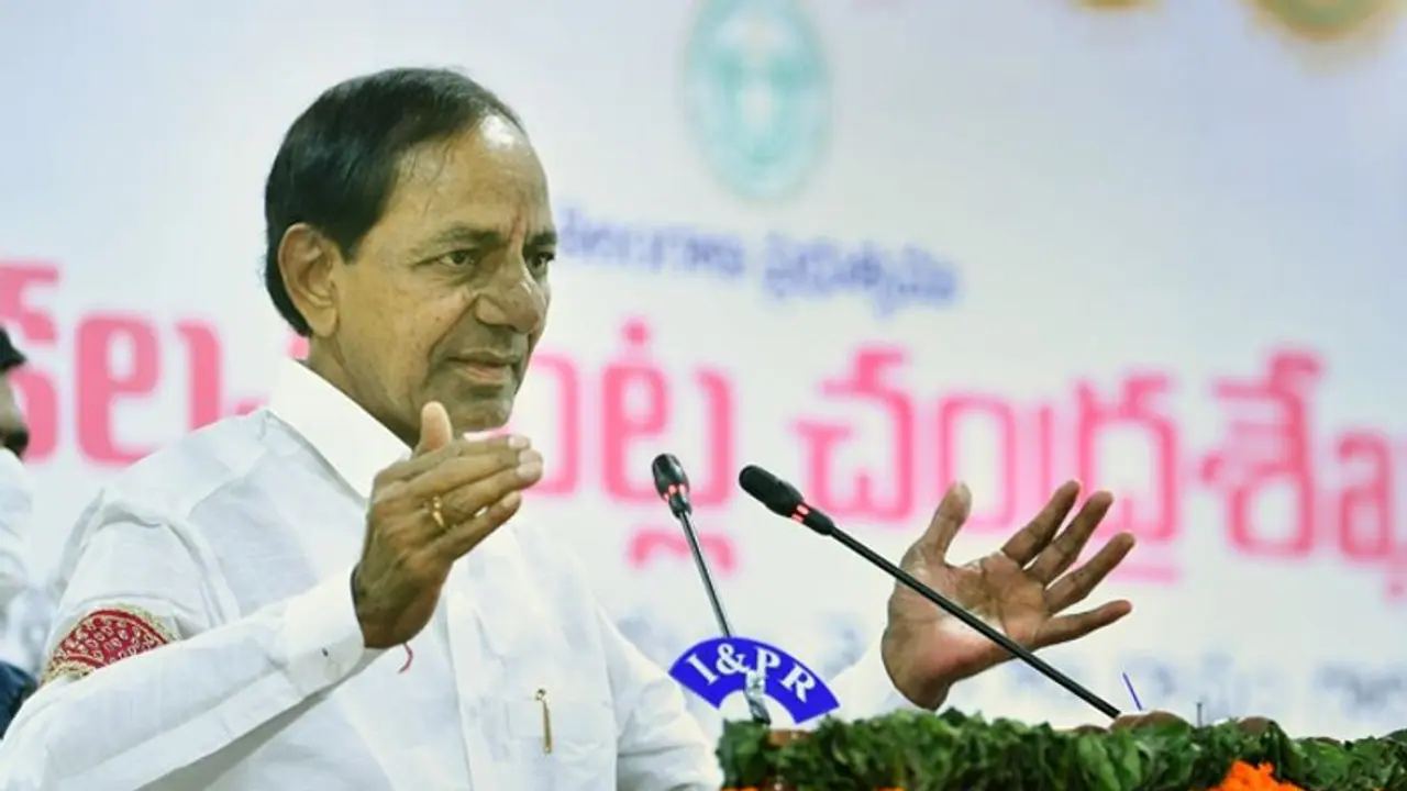 25 ఏళ్ల తర్వాత కొండగట్టుకు కేసీఆర్: ఆలయ పునర్నిర్మాణంపై దిశా నిర్ధేశం 25 ఏళ్ల తర్వాత కొండగట్టుకు కేసీఆర్: ఆలయ పునర్నిర్మాణంపై దిశా నిర్ధేశం