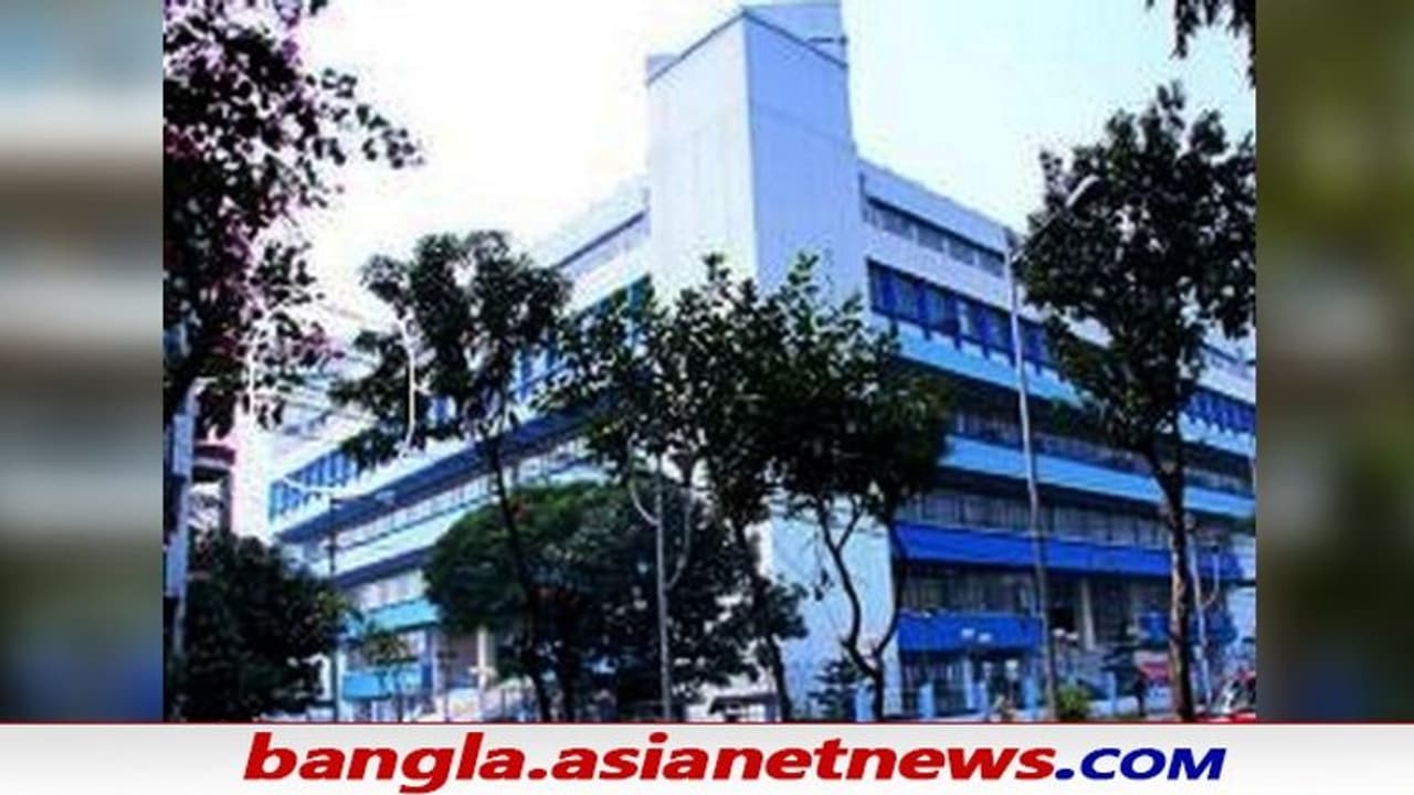 বিধাননগরে ব্যাপক উত্তেজনা, ১৩ নম্বর ওয়ার্ডে স্কুলের সামনে রাস্তা অবরোধ ভোটারদের বিধাননগরে ব্যাপক উত্তেজনা, ১৩ নম্বর ওয়ার্ডে স্কুলের সামনে রাস্তা অবরোধ ভোটারদের