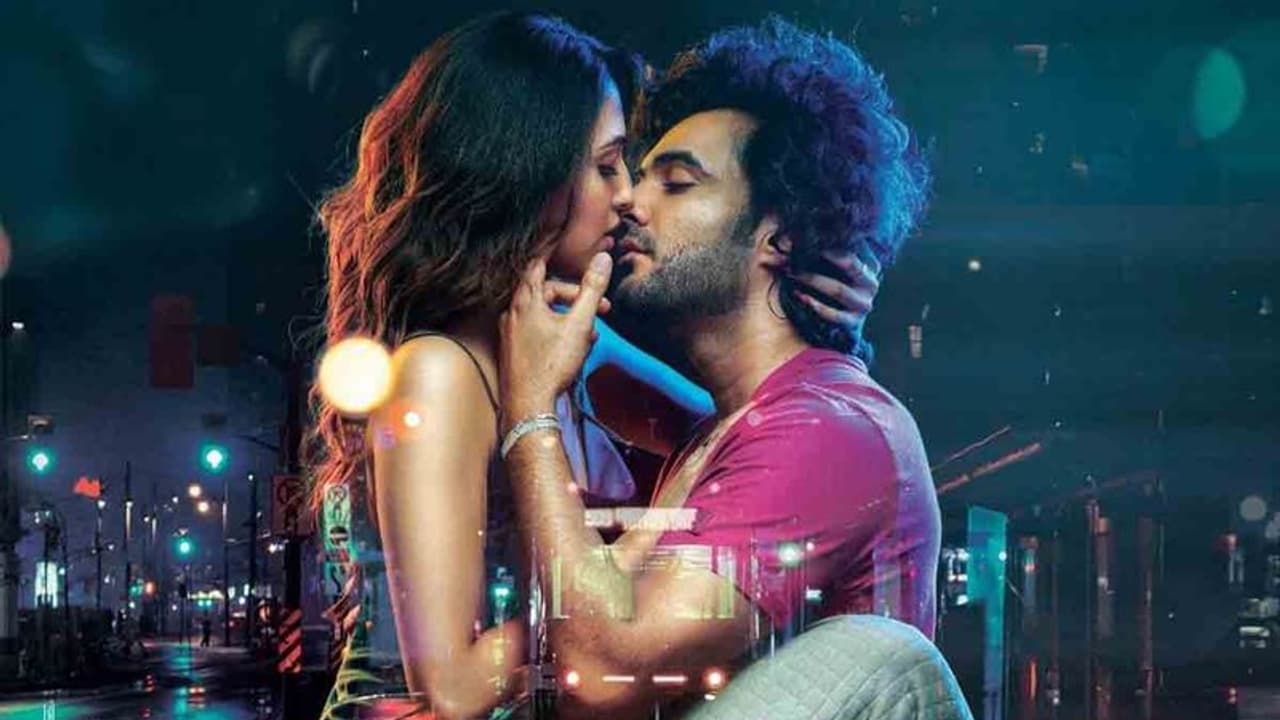 Sidhu Jonnalagadda:సితార బ్యానర్ కు 'డీజే టిల్లు' షాక్ ఇచ్చాడా? Sidhu Jonnalagadda:సితార బ్యానర్ కు 'డీజే టిల్లు' షాక్ ఇచ్చాడా?