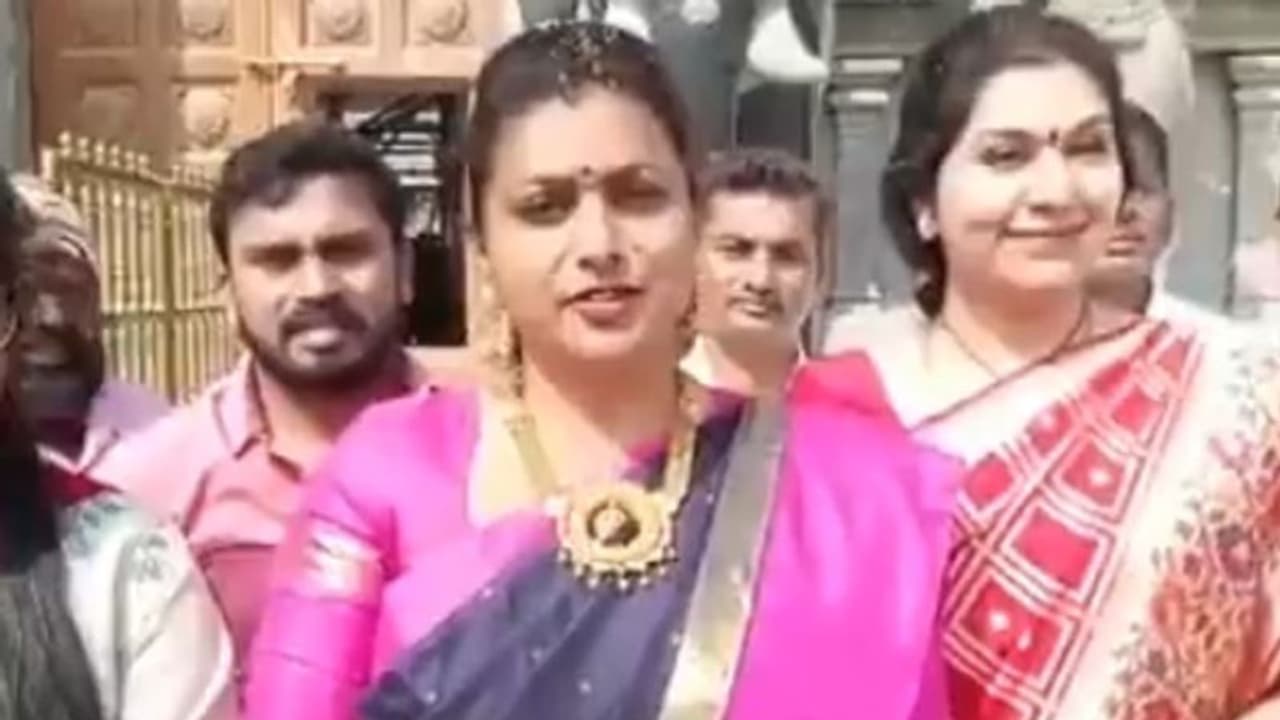 నగరిని బాలాజీ జిల్లాలో కలపాలి.. సీఎం జగన్‌కు వినతి అందిస్తా: ఎమ్మెల్యే రోజా