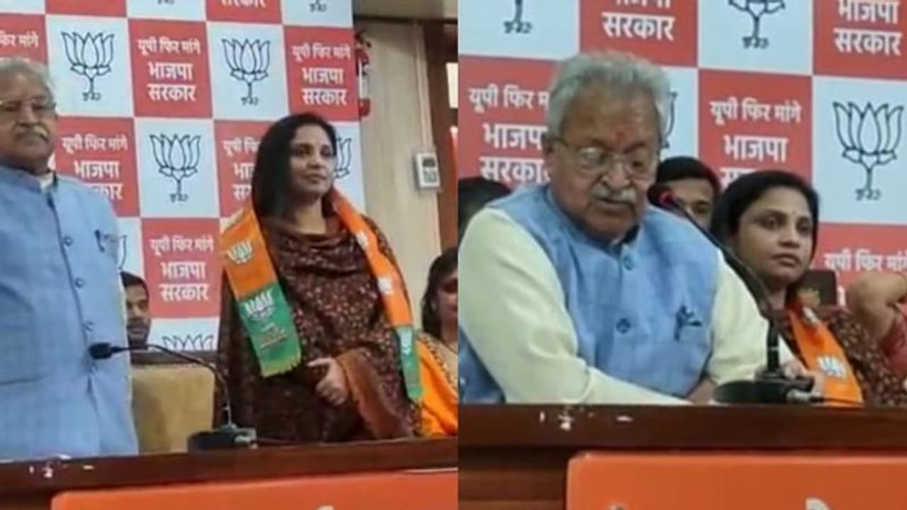 UP Chunav 2022: 'कांग्रेस के पोस्टर से दो तिहाई लोग भाजपा में हुए शामिल' UP Chunav 2022: 'कांग्रेस के पोस्टर से दो तिहाई लोग भाजपा में हुए शामिल'