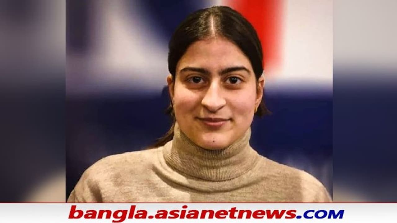 'হিজাব পরে ভাল মুসলমান হব না' অনলাইন ট্রোলিংয়ের মুখে সাফ জানালো কাশ্মীরের কৃতী কন্যা 'হিজাব পরে ভাল মুসলমান হব না' অনলাইন ট্রোলিংয়ের মুখে সাফ জানালো কাশ্মীরের কৃতী কন্যা