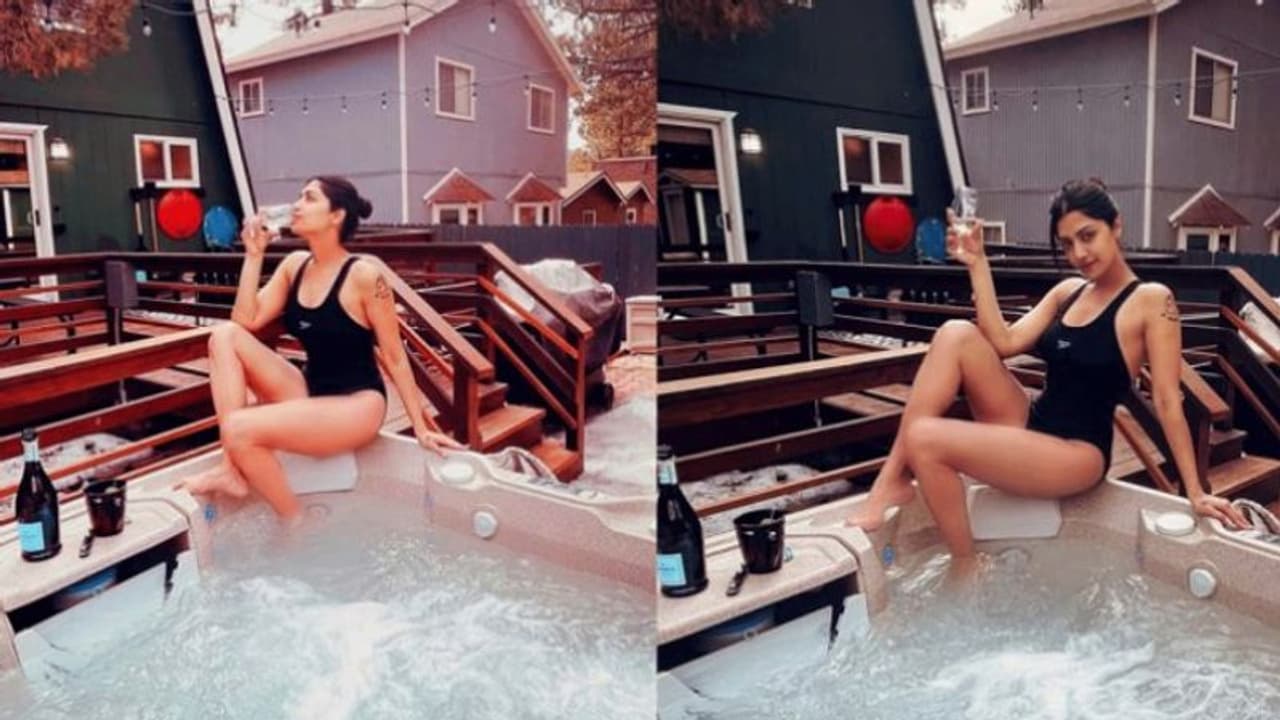 Mamta Mohandas Photos: സ്വിം സ്യൂട്ടിൽ മനോഹരിയായി മംമ്ത മോഹൻദാസ്; ചിത്രങ്ങള് Mamta Mohandas Photos: സ്വിം സ്യൂട്ടിൽ മനോഹരിയായി മംമ്ത മോഹൻദാസ്; ചിത്രങ്ങള്