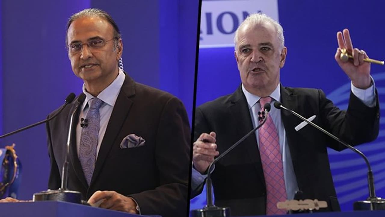 আইপিএল নিলামের শেষে কাজে ফিরলেন এডমিডেস, চারুকে জানালেন ধন্যবাদ, হল মধুরেণ সমাপয়েৎ আইপিএল নিলামের শেষে কাজে ফিরলেন এডমিডেস, চারুকে জানালেন ধন্যবাদ, হল মধুরেণ সমাপয়েৎ