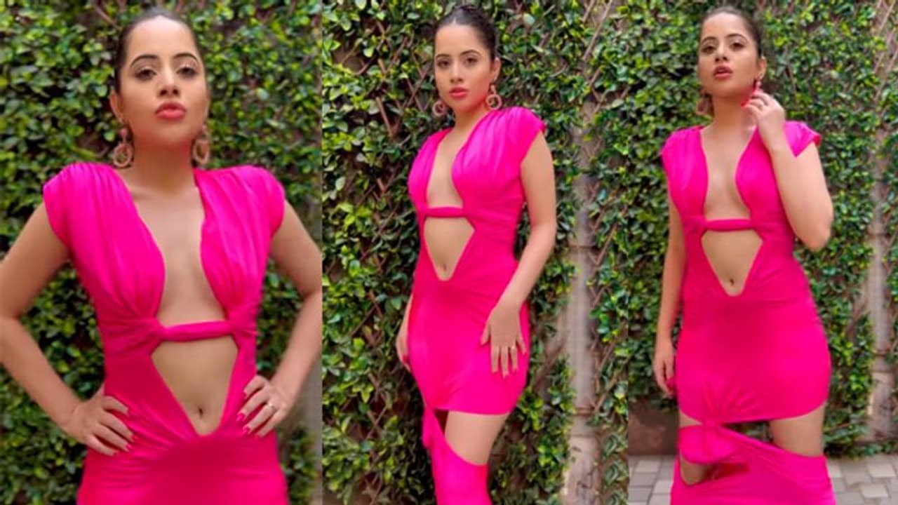 ऊपर से नीचे तक कटी फटी ड्रेस में दिखीं Urfi Javed, एक्ट्रेस को इस हाल में देख लोग कर रहे ऐसे ऐसे Comments