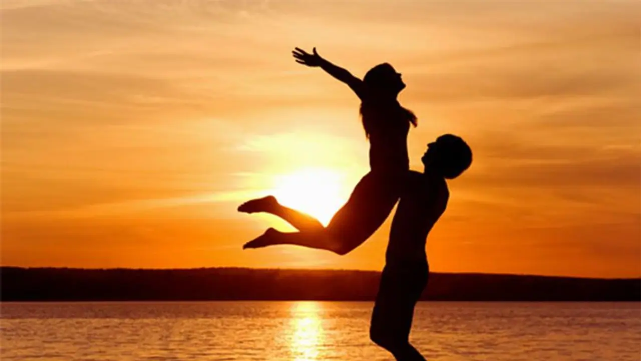 Valentine's Day को और भी रोमांटिक बना रहा है ग्रहों का ये खास संयोग, लव लाइफ के लिए खास रहेगा ये दिन Valentine's Day को और भी रोमांटिक बना रहा है ग्रहों का ये खास संयोग, लव लाइफ के लिए खास रहेगा ये दिन