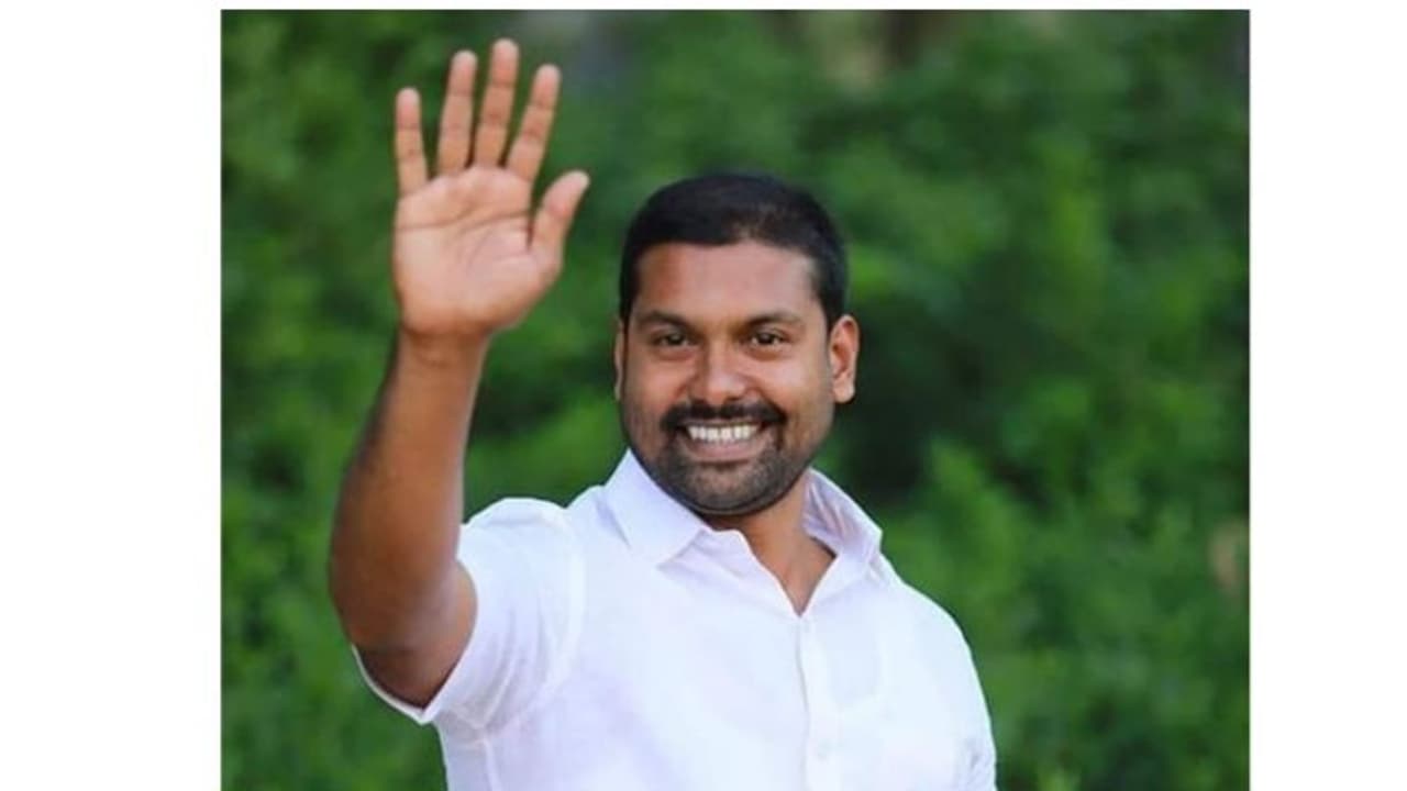 കോൺഗ്രസിൽ നിന്ന് നീതി കിട്ടിയില്ല; രാഷ്ട്രീയ ജീവിതം അവസാനിപ്പിക്കുന്നു ശോഭ സുബിനെതിരെ പരാതി നൽകിയ സഹപ്രവർത്തക കോൺഗ്രസിൽ നിന്ന് നീതി കിട്ടിയില്ല; രാഷ്ട്രീയ ജീവിതം അവസാനിപ്പിക്കുന്നു ശോഭ സുബിനെതിരെ പരാതി നൽകിയ സഹപ്രവർത്തക