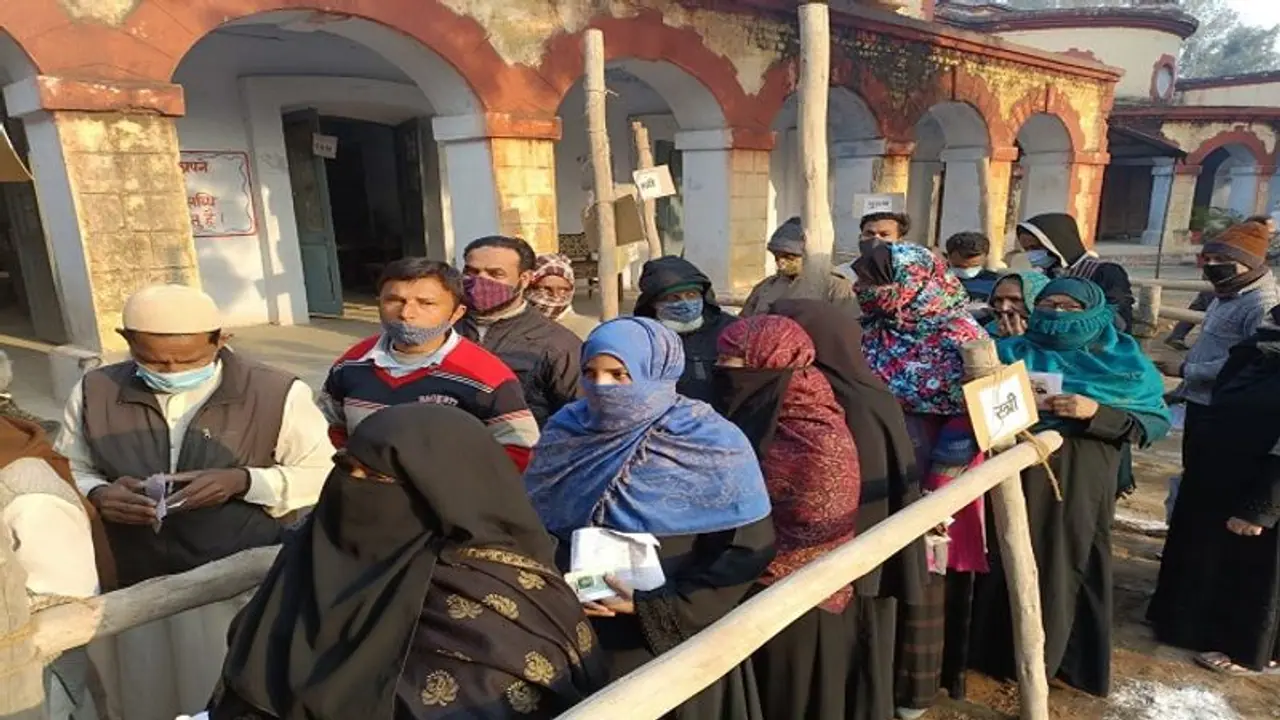 यूपी चुनाव: दूसरे चरण में BJP के सामने है बड़ी चुनौती, 9 जिलों की इन 40 सीटों पर मुस्लिम मतदाता हैं निर्णायक यूपी चुनाव: दूसरे चरण में BJP के सामने है बड़ी चुनौती, 9 जिलों की इन 40 सीटों पर मुस्लिम मतदाता हैं निर्णायक