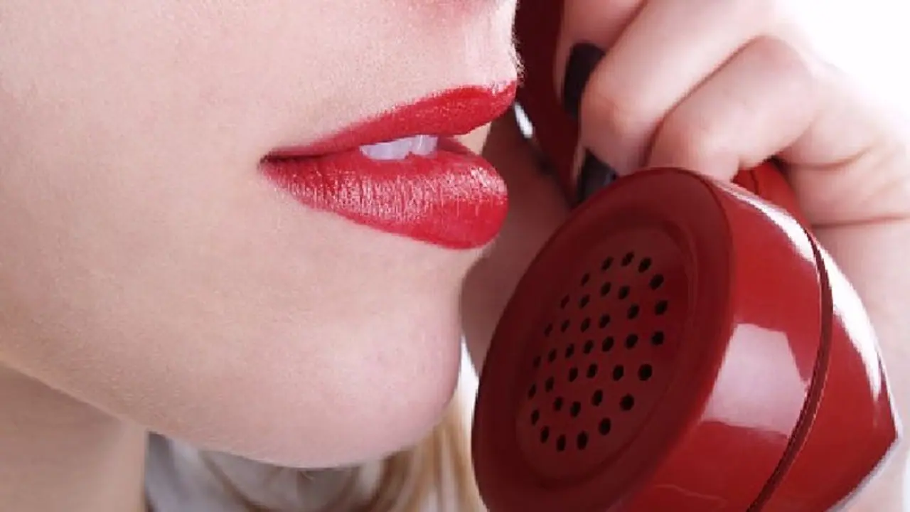 বাড়ছে সেক্স চ্যাটের প্রবণতা, এই কয়টি বিষয় নিশ্চিত হয়ে তবেই আবেগে গা ভাসাবেন