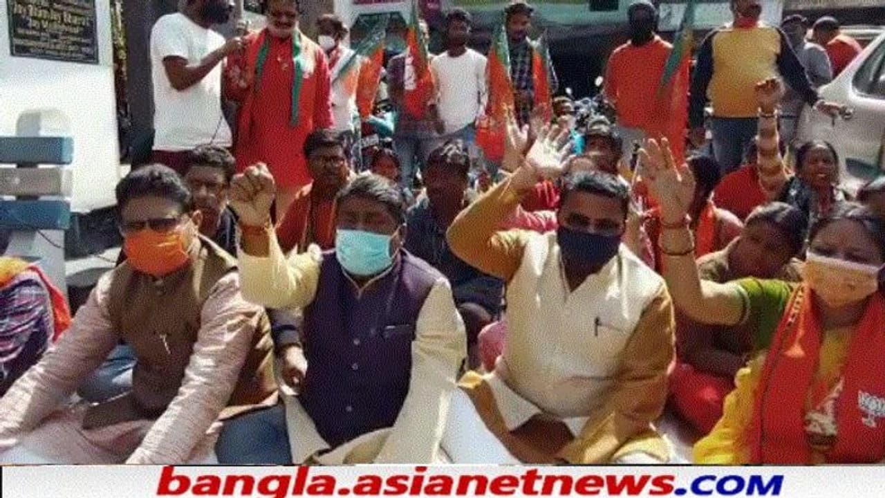 'সন্ত্রাসবাদীদের ধন্যবাদ জানান', পুরভোটের ফলপ্রকাশে মমতাকে তোপ বিজেপি নেতার 'সন্ত্রাসবাদীদের ধন্যবাদ জানান', পুরভোটের ফলপ্রকাশে মমতাকে তোপ বিজেপি নেতার