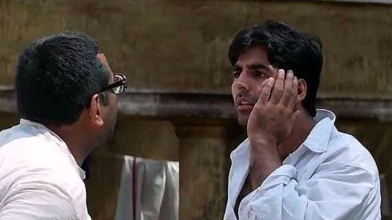 थप्पड़ से डर नहीं लगता साब, बाबू राव का स्टाइल है, सोशल मीडिया पर Slap Day पर लोगों ने शेयर किये मजेदार मीम्स